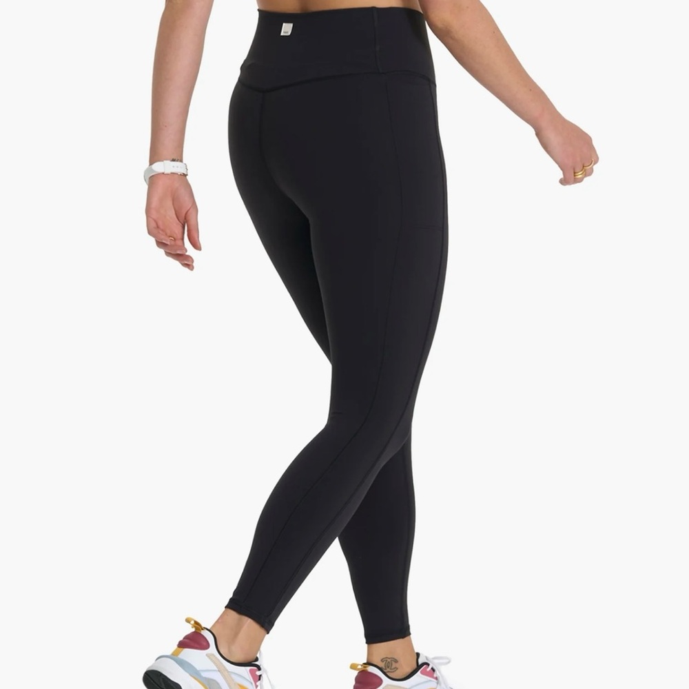 Vuori Women's Classic Black Leggings